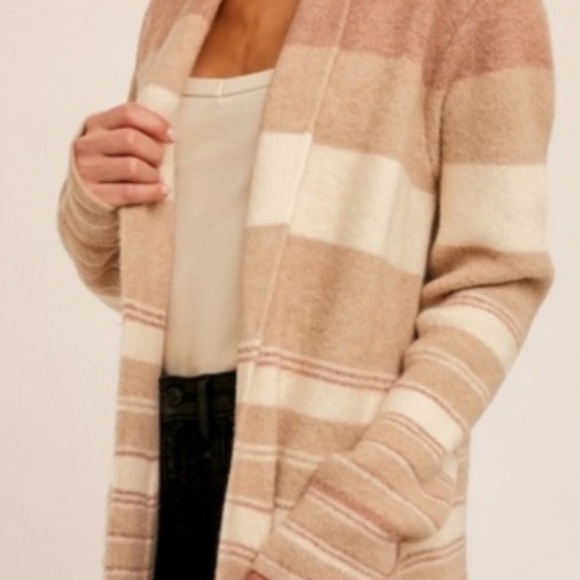 Hem & Thread Tan and Cream Knit Cardigan - Picture 8 of 9